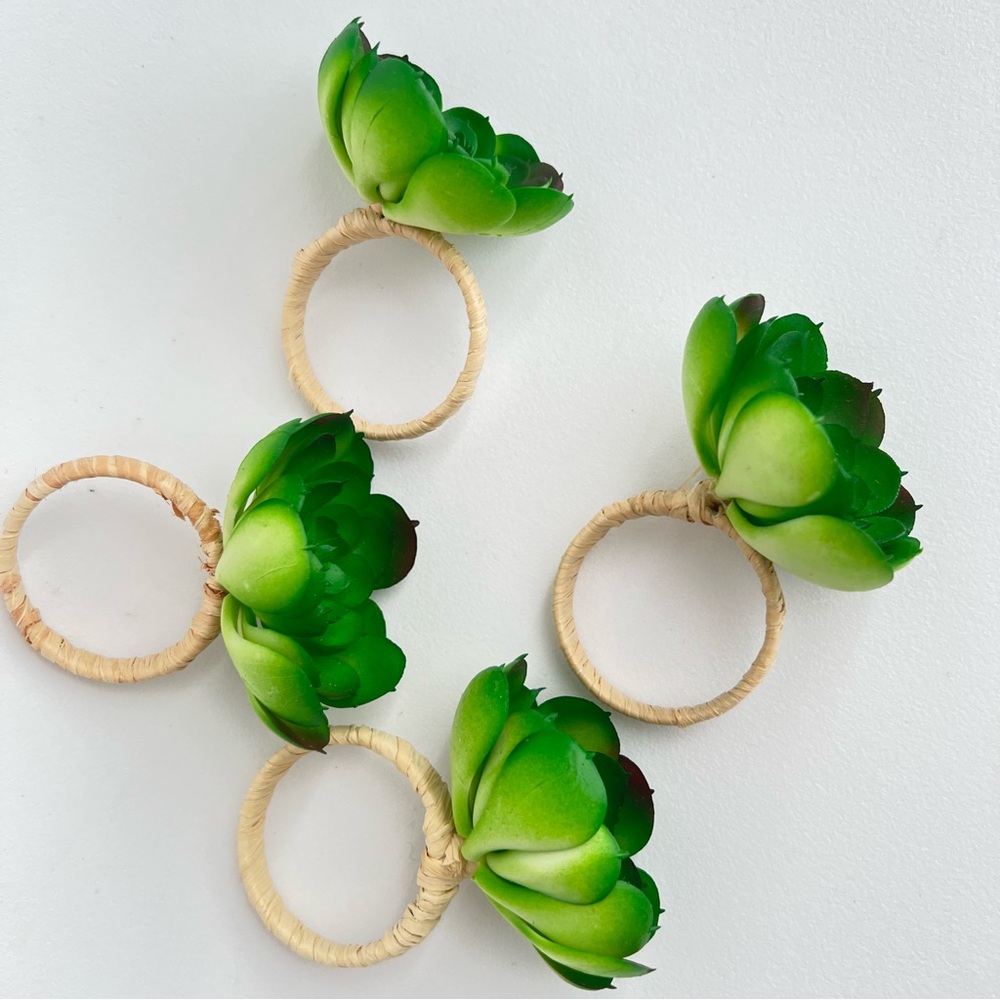 🤍Green Succulent Napkin Rings - Picture 3 of 8
